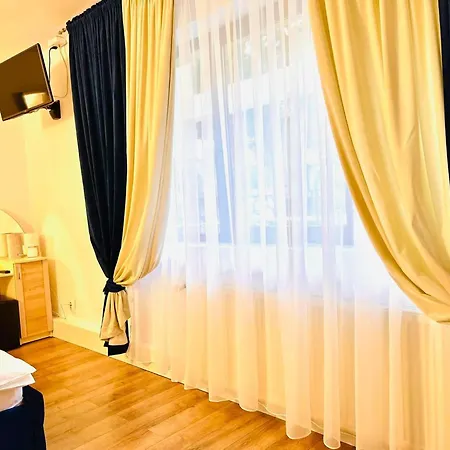 Panoramic Center *